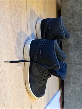 Nike Black Fleece-Lined High-Top Sneakers